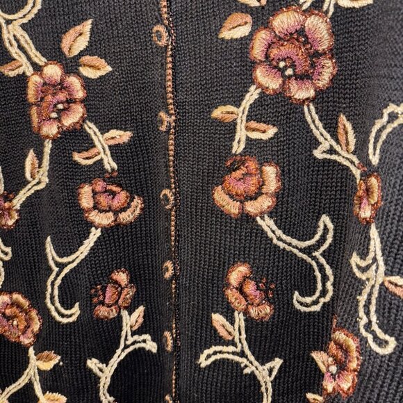 Heirloom Collectibles Cardigan Womens Black Floral Embroidered Buttons Sweater - Picture 6 of 9